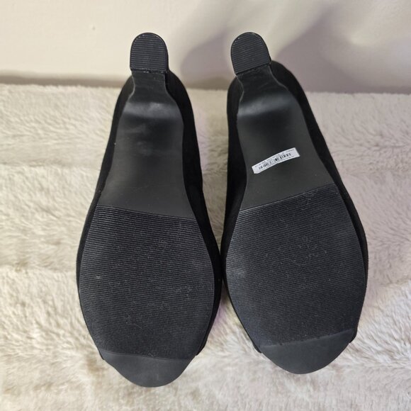 Torrid - 8 - Black Vegan Suede - Platform Peep Toe Heel - Picture 2 of 16